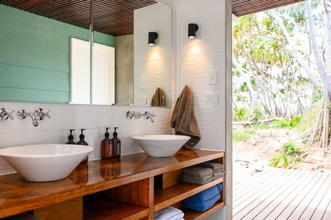 Wilson Island - Nambucca Heads Accommodation 6