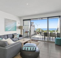 WATERFRONT SEVEN in the heart of Lorne