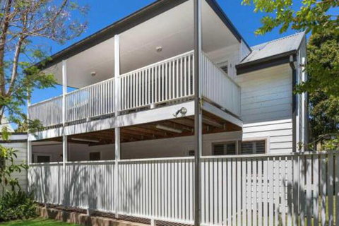 Blake Loft On Manning 500 Metres To Two Beaches - Nambucca Heads Accommodation 0
