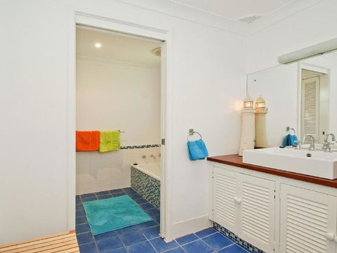 Casa Callala On King George Well Appointed Home - Nambucca Heads Accommodation 1