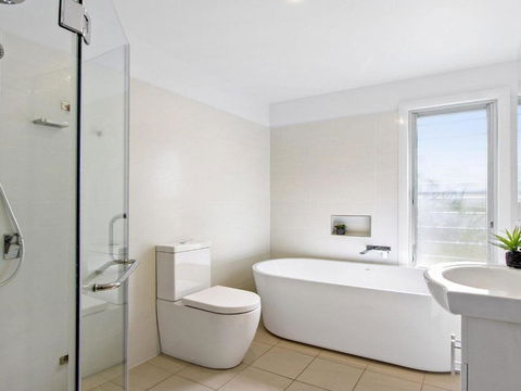 Catalina Brand New House - Nambucca Heads Accommodation 5
