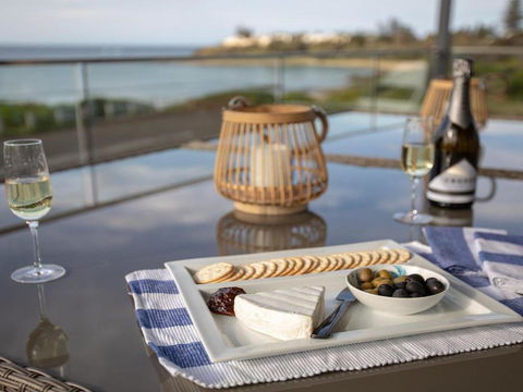 Catalina Brand New House - Nambucca Heads Accommodation 4