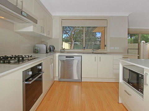 CShells On Quay Perfect Location & Great Views - Nambucca Heads Accommodation 6
