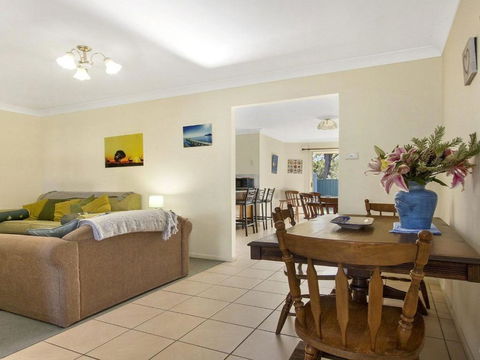 Dolphin Cottage In The Heart Of Callala Beach - Nambucca Heads Accommodation 4