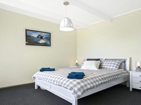Dolphin Breeze Fully Fenced & Pet Friendly - Nambucca Heads Accommodation 3