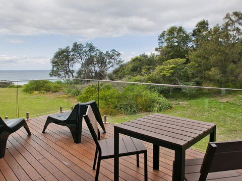 Farrant House Modern & Contemporary - Nambucca Heads Accommodation 5