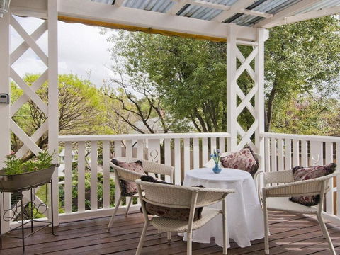 Hollyoak Cottage Delightful Ducks & Doileys! - Nambucca Heads Accommodation 3
