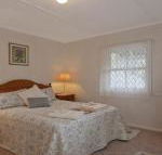 Hollyoak Cottage delightful ducks  doileys - Nambucca Heads Accommodation