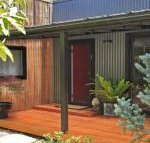Lovett quirky stylish with a bush backdrop - Nambucca Heads Accommodation