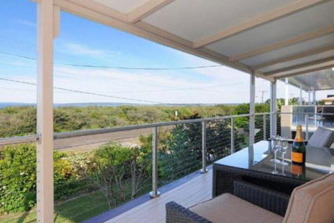 Marilyns 180 Degree Views Of Jervis Bay - Nambucca Heads Accommodation 0