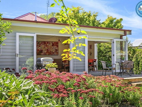Poppy Cottage Delightful Pet Friendly Weatherboard - Nambucca Heads Accommodation 3