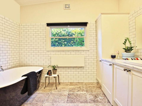 Poppy Cottage Delightful Pet Friendly Weatherboard - Nambucca Heads Accommodation 5