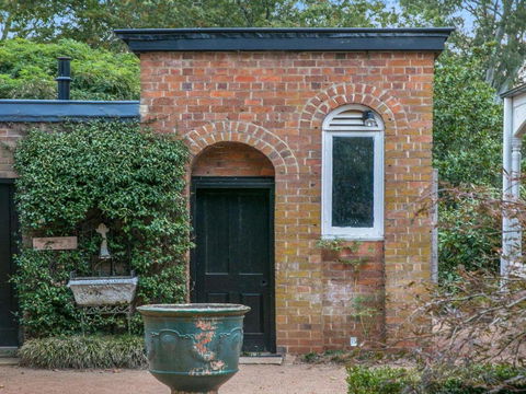 Redcourt Est 1904: Southern Highlands Elegance - Nambucca Heads Accommodation 5