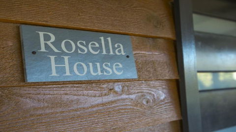 Rosella House Robertson A Tranquil Highlands Escape - Nambucca Heads Accommodation 5