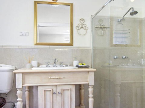 Sandy Shores Character Charm Outdoor Spa - Nambucca Heads Accommodation 1
