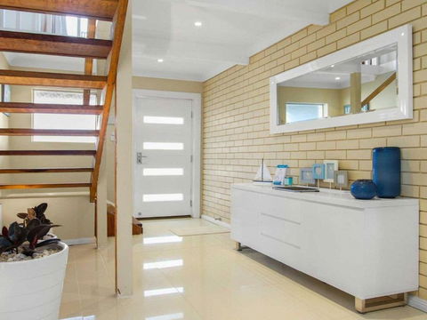 Sea Gem Air Conditioned & Fireplace - Nambucca Heads Accommodation 6