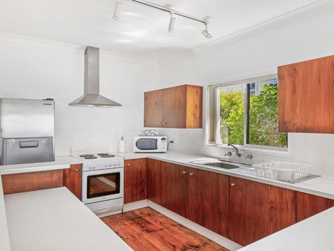 Seaspray On Culburra Dolphin & Whale Watching - Nambucca Heads Accommodation 4