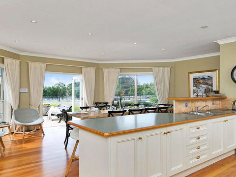 Sinden Park Garden Swimming Pool Rural Vistas - Nambucca Heads Accommodation 3