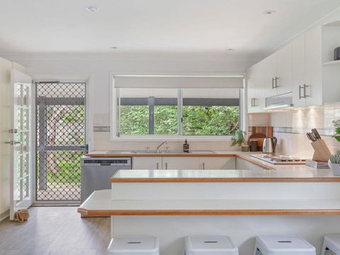 Sounds By The Sea Open Plan Living Metres To Beach - Nambucca Heads Accommodation 4