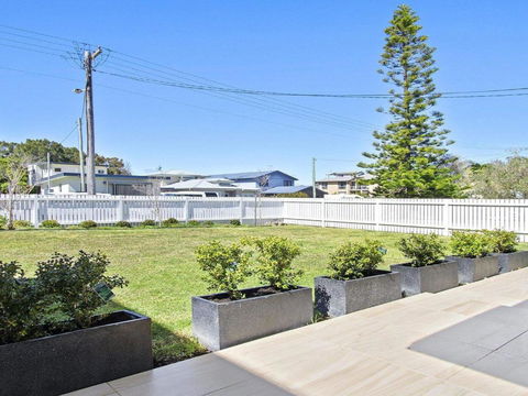 Sunset Beach Situated Between Two Beaches & A Lake - Nambucca Heads Accommodation 5