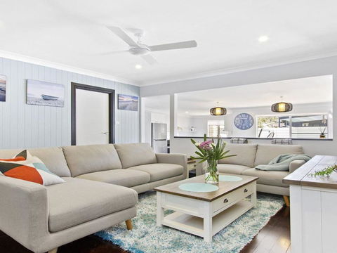 Sunset Beach Situated Between Two Beaches & A Lake - Nambucca Heads Accommodation 4