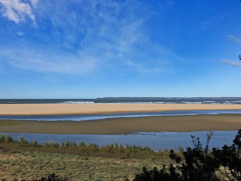 Villa Mer Stylish Waterfront Accommodation - Nambucca Heads Accommodation 1