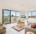Villa Bianca 10 opposite the Tanks - Nambucca Heads Accommodation