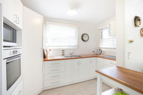 The Dolls House Charming 2 Bedroom Cottage Just A Short Walk From The Village - Nambucca Heads Accommodation 3