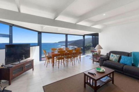 Wye Escape With Amazing Sweeping Ocean Views - Nambucca Heads Accommodation 3