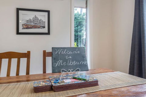 ?Spacious Bungalow?5min Walk To Station?5min To Box Hill?WiFi?Parking - Nambucca Heads Accommodation 6