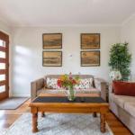 ?Spacious Bungalow?5min Walk To Station?5min To Box Hill?WiFi?Parking - Nambucca Heads Accommodation 0