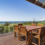 VIEWS At MCCRAE..... - Nambucca Heads Accommodation 0