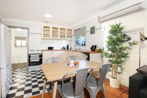 Sun Shack At Culburra Pet Friendly 3 Mins To Beach - Nambucca Heads Accommodation 7