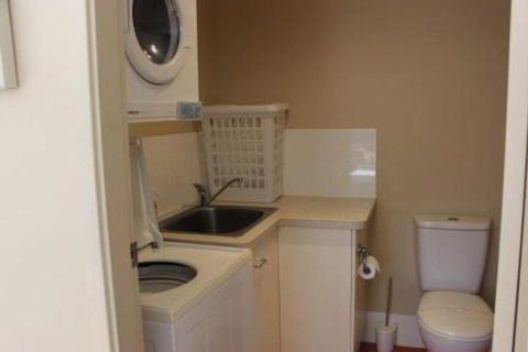 BEACHSIDE VILLA 2 - Nambucca Heads Accommodation 7