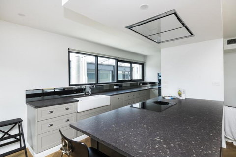 Accommodate Canberra Warehouse - Nambucca Heads Accommodation 6