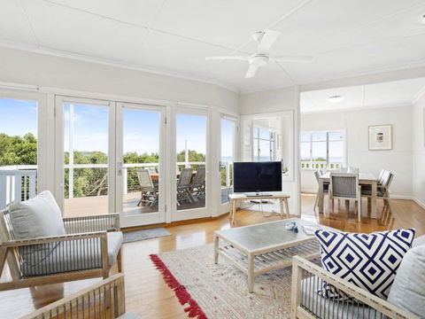 KIMBERLEY McCRAE - Nambucca Heads Accommodation 3