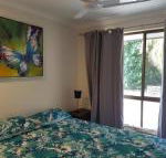 13 Coora Court Sleeps 6 pool air con pets - Nambucca Heads Accommodation