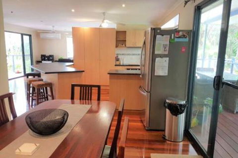 10 Naiad Court Beach Retreat In The Bush - Nambucca Heads Accommodation 3