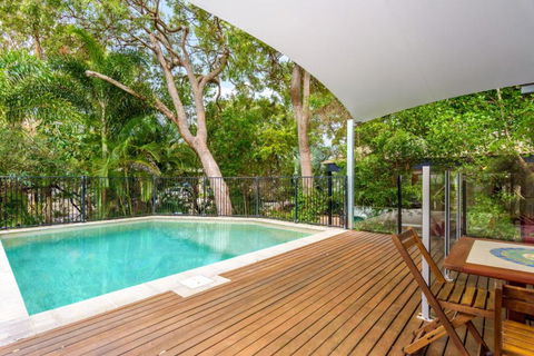 6 Ibis Court Modern Tropical Family Home With Inground Swimming Pool & Outdoor Entertaining Area - Nambucca Heads Accommodation 5