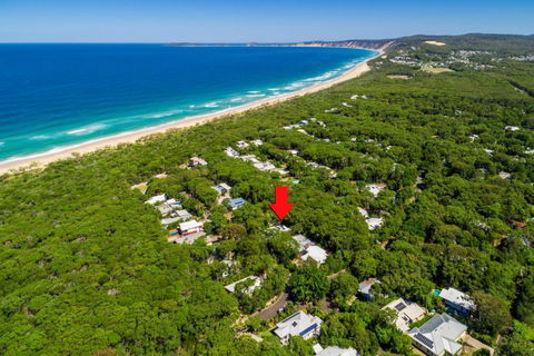 6 Ibis Court Modern Tropical Family Home With Inground Swimming Pool & Outdoor Entertaining Area - Nambucca Heads Accommodation 4