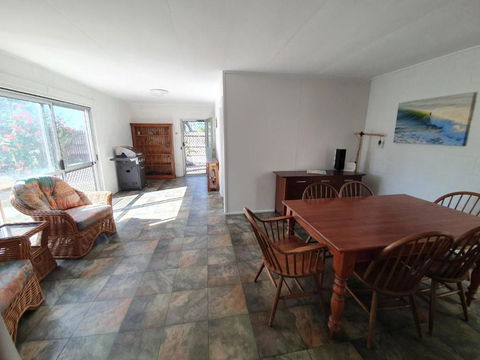 1 Spectrum Street Rainbow Beach Close To Shops & Main Beach - Nambucca Heads Accommodation 4
