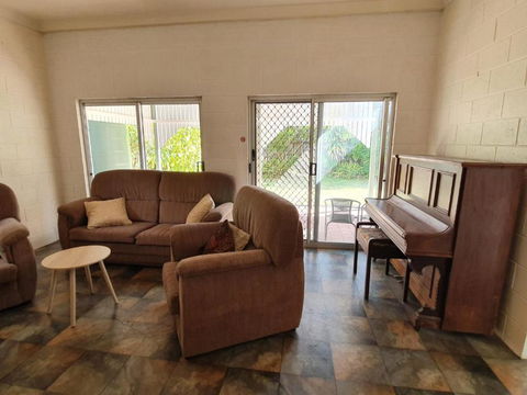 1 Spectrum Street Rainbow Beach Close To Shops & Main Beach - Nambucca Heads Accommodation 2