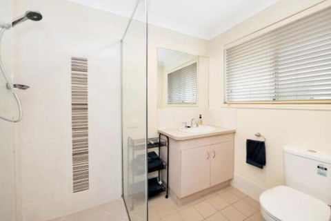 Hook Wine & Sinker Hervey Bay - Nambucca Heads Accommodation 7