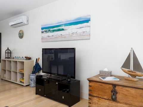 Piana Apartment Two :: Jervis Bay Rentals - Nambucca Heads Accommodation 5