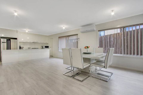 V & V Family Dream Away - Nambucca Heads Accommodation 4