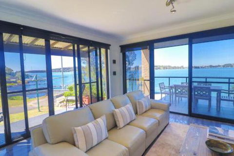 Elysium Lakehouse - Nambucca Heads Accommodation 5
