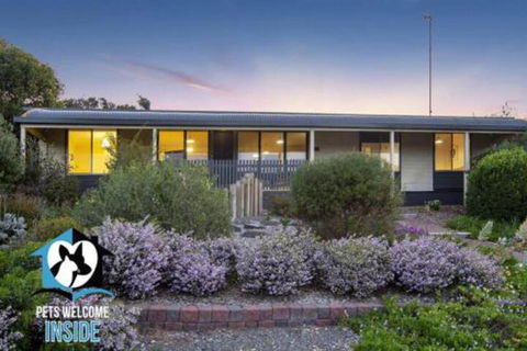 Retro Groovy Pad Pt Elliot - Nambucca Heads Accommodation 5