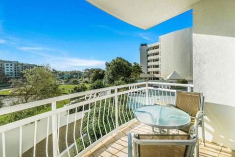 2 Bedroom Alex Unit Ocean Pool & Park Views - Nambucca Heads Accommodation 3