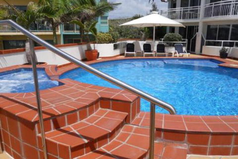 2 Bedroom Alex Unit Ocean Pool & Park Views - Nambucca Heads Accommodation 2
