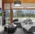 Casa sul lago quite simply a very special place - Nambucca Heads Accommodation
